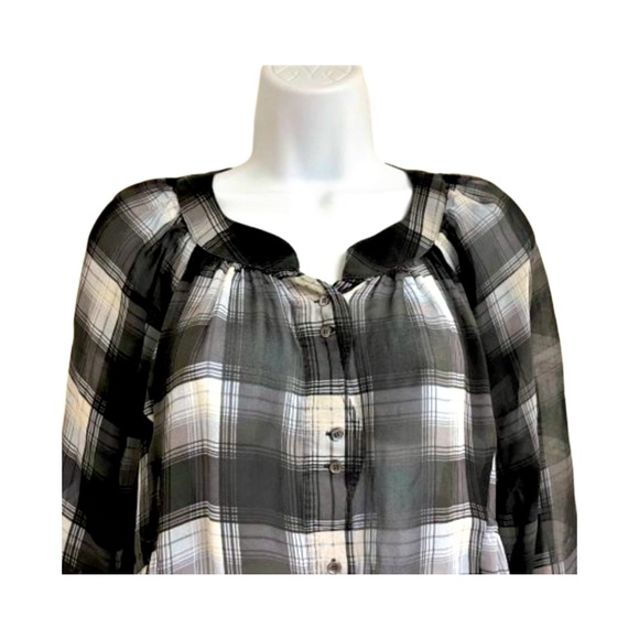 BCBGMaxAzria Black and White Plaid Long Sleeve Silk Blouse - Picture 4 of 8